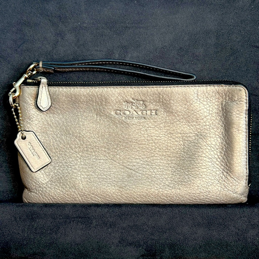 Coach double zip wallet, gold, leather sip